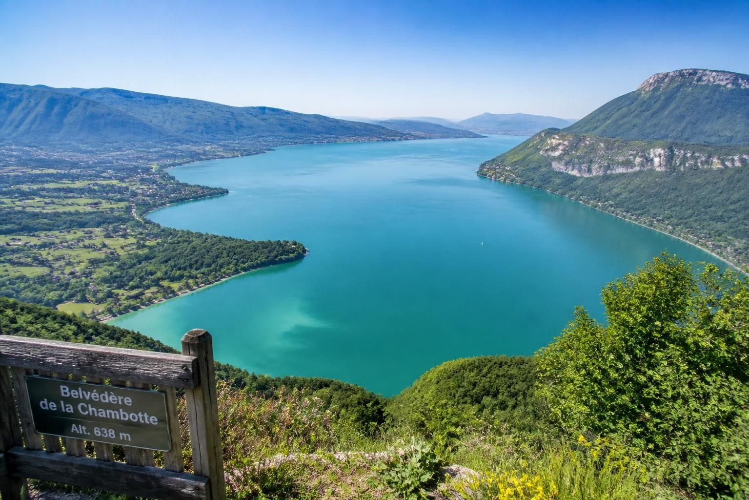 explorez les magnifiques trésors naturels et historiques du lac du bourget, un site unique alliant paysages exceptionnels et richesses culturelles.